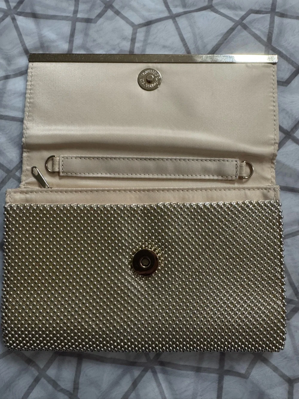 Elegant Ester & Lilly Evening or Formal Occasions bag/wallet - EUC - no chain.